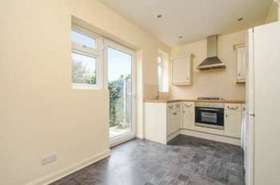 2 bedroom Detached t...